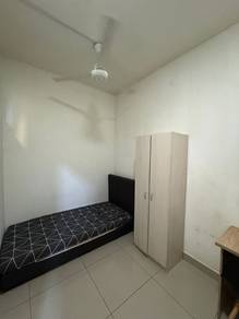 Room in OUG, KUL