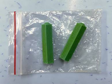 PVC Wall Plug (green)