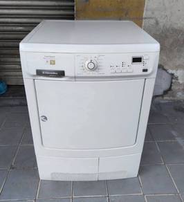 Electrolux condenser 8kg dryer inverter pengering