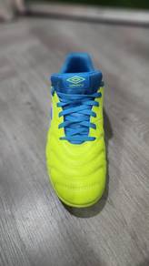 Kasut Futsal for sale