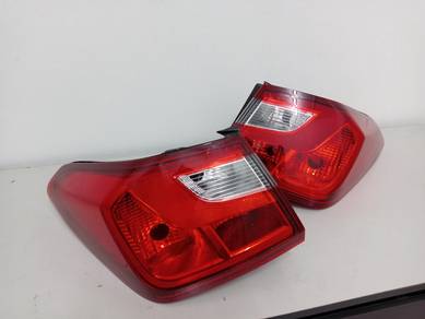 Lampu belakang Proton saga VVT 2024