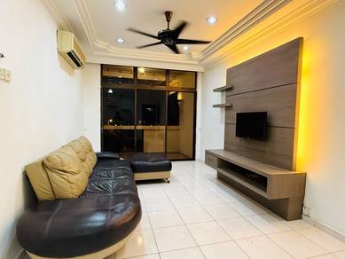 Apartment For Sale in Emerald Court