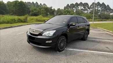 Toyota Harrier 240G in Permas Jaya, JHR