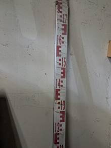 llevelling staff