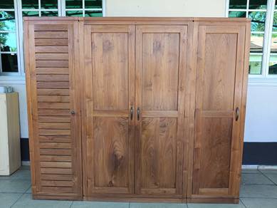 Almari solid jati like new 10/10
