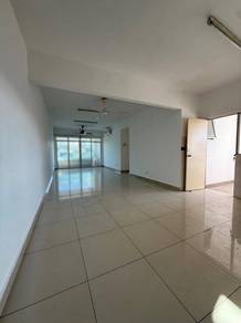 Condominium For Sale in Tiara ParkHomes