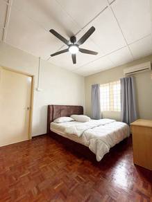 Room in Tampoi, JHR