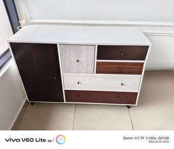 Cabinet/ almari