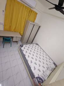 Room in Jelutong, PNG