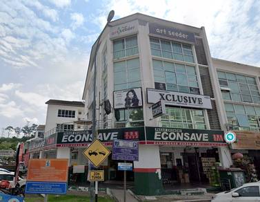 Shop lot For Sale in Seri Kembangan,SGR