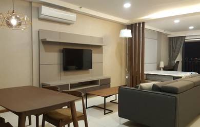 Condominium For Rent in The Landmark