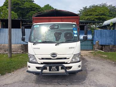 Hino for sale (Year late 2021)