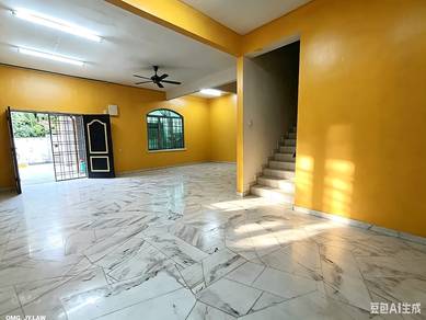 Semi-Detached House For Sale in Klang,SGR