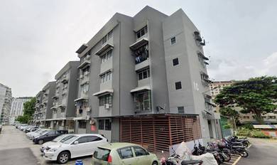 Flat For Sale in Desa Baiduri
