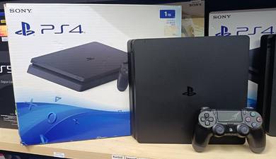 1TB PS4 Slim Complete Box Good Condition 