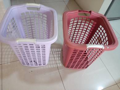 laundry basket 