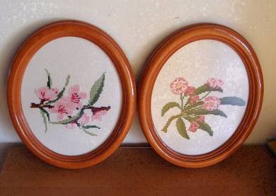 Vintage Cross-Stitch Oval Frame (Light Brown) PAIR