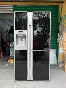 Hitachi Ice Maker Peti ais Fridge 584Liters