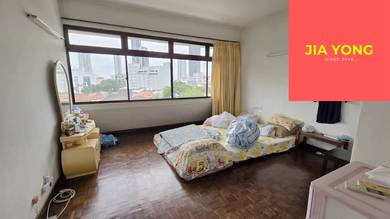 Condominium For Sale in Kondo Berjaya