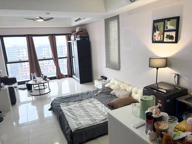Service Residence For Rent in Icon Residenz @ Icon City