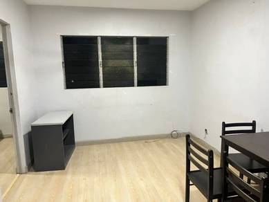 Flat For Rent in Flat PKNS Seksyen 6
