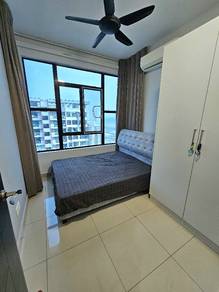 Room in Tebrau, JHR