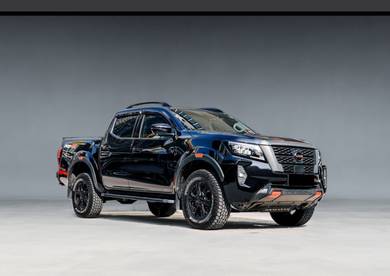 Nissan Navara PRO-4X in Others, SGR