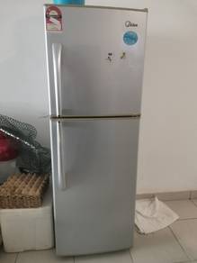 peti sejuk midea