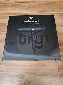 Stryv Professional Hair Dryer 