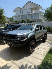 Toyota Hilux ROGUE in Puchong, SGR