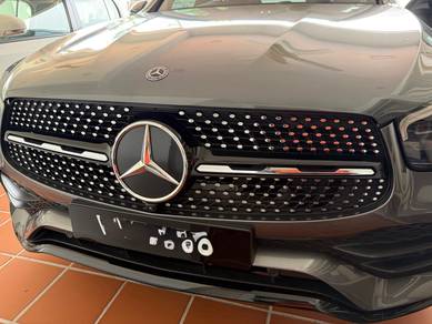 Mercedes Benz GLC300 300 4MATIC AMG LINE in Subang Jaya, SGR