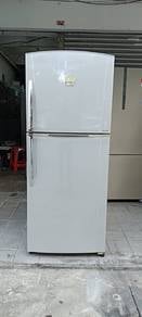Toshiba fridge refrigerator 2d peti sejuk peti ais