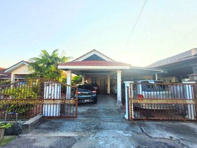 Semi-Detached House For Sale in Sepang,SGR