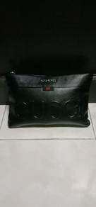 G u c c i Clutch Bag Leather