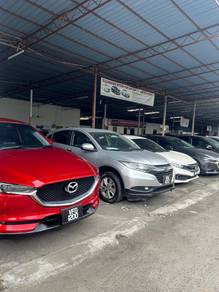 Used car sales advisor