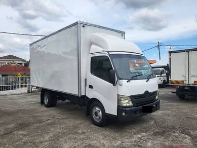 Hino 17'Ft box local 2012 loan