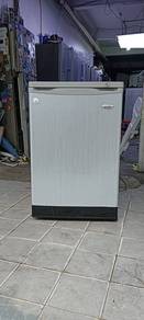 Elba upright freezer peti beku refrigerator