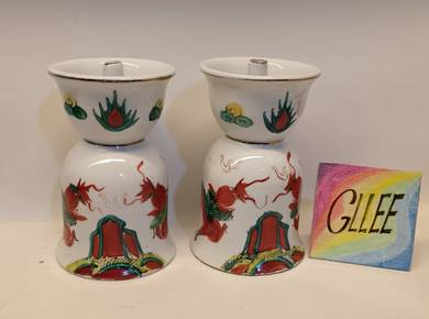Vintage Porcelain Candle Holders
粉彩蜡烛台(1对）
