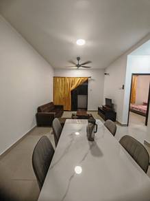 Condominium For Rent in Pandan Residence
