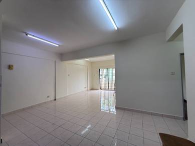 Apartment For Sale in Sri Wangi