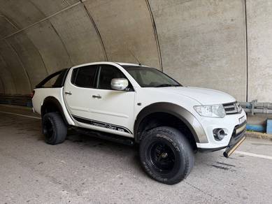 Mitsubishi Triton VGT GS in Bangi, SGR