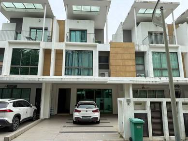3-storey Terraced House For Sale in Cyberjaya,SGR