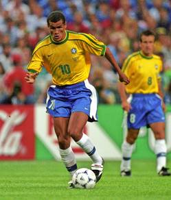 Rare jersey BRAZIL RIVALDO with signature 98