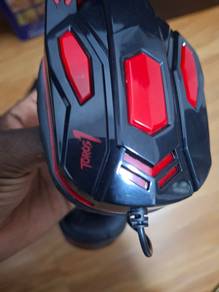 black red mouse 