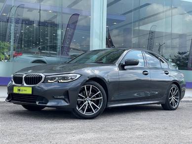 BMW 320i 20i SPORT in Permas Jaya, JHR