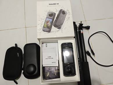 Insta 360 X4
