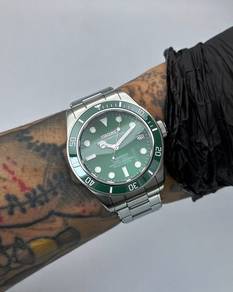 Custom Seiko Mod 39mm Hulk Green Submariner BB58