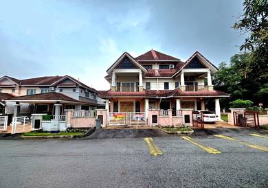 Semi-Detached House For Sale in Nilai,NSN
