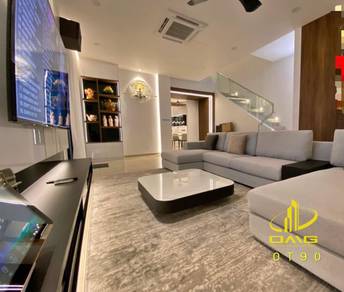 Semi-Detached House For Sale in Klang,SGR