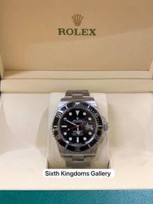 Rolex Oyster Perpetual  SubMariner Date 126610LN